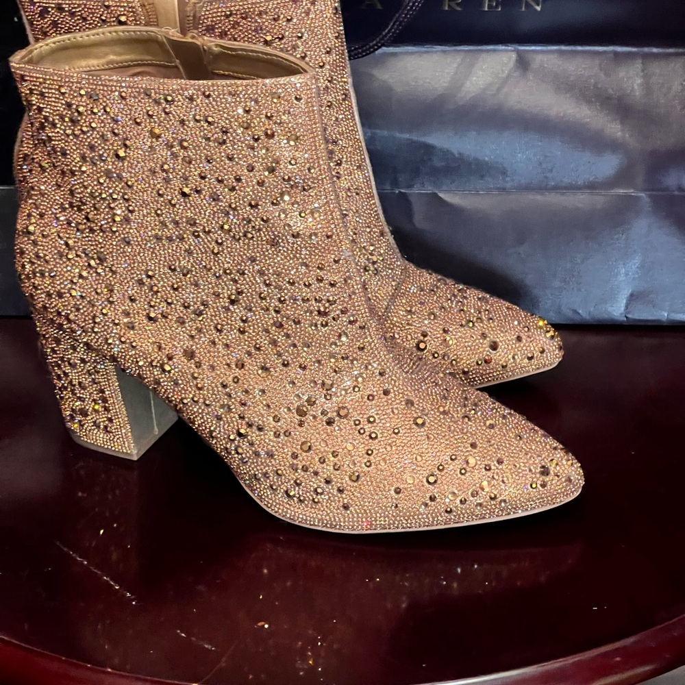 Gold Elegant Rhinestone-Embellished Ankle Boots with wide heel 13W